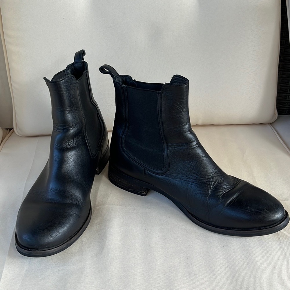 Thursday Duchess Chelsea Boot